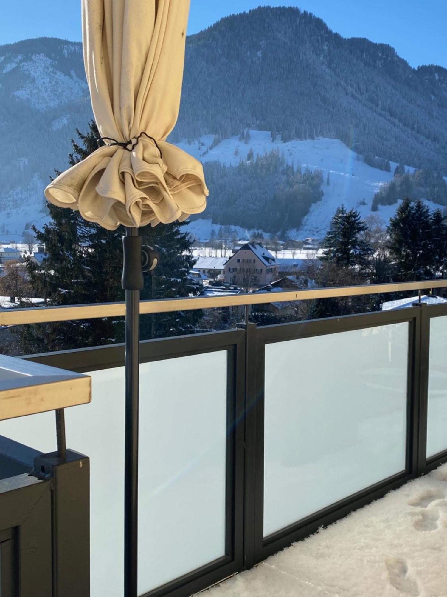 Loft Im Turm Apartment Maishofen Exterior photo