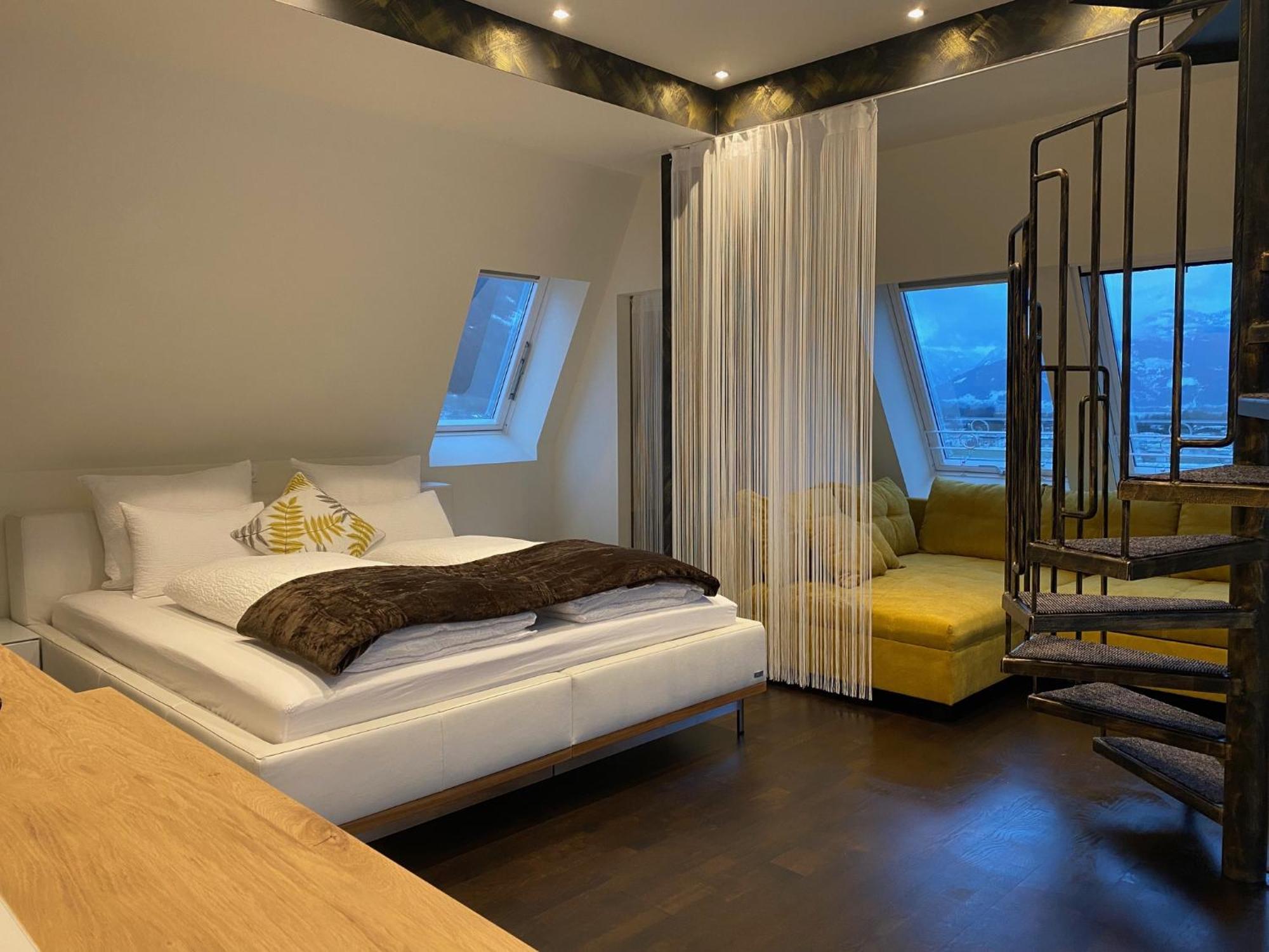Loft Im Turm Apartment Maishofen Exterior photo